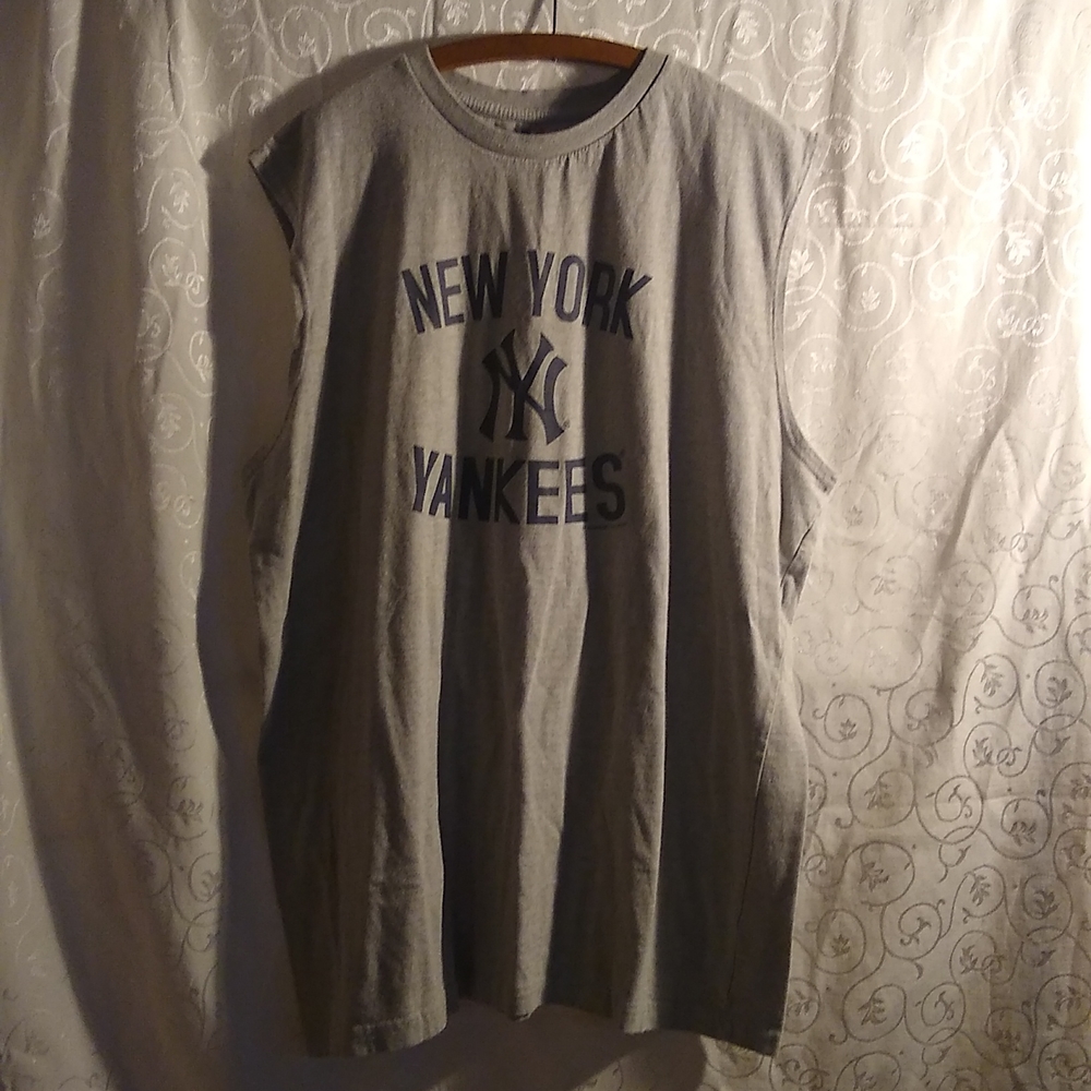 Men's New York Yankees Tank top Size XLT